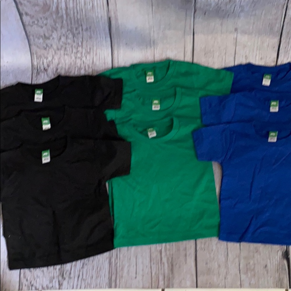 💥 3/$25 Bundle of t shirts